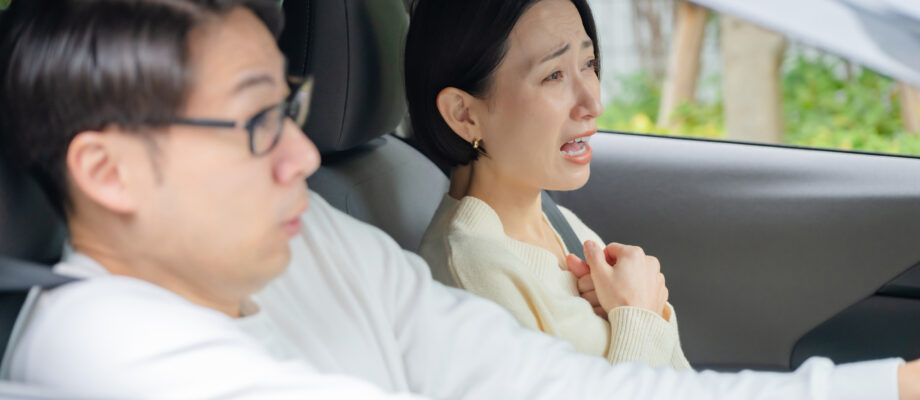 あおり運転をされた時の対処法｜ドラレコなしでも通報できる?